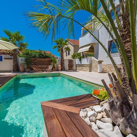 Apartments "Villa Antisin" With Heated Pool Zadar Bagian luar foto