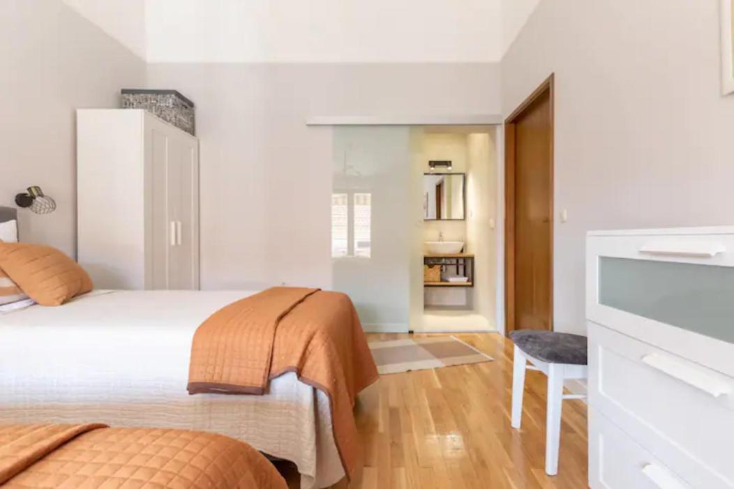 Apartments "Villa Antisin" With Heated Pool Zadar Bagian luar foto