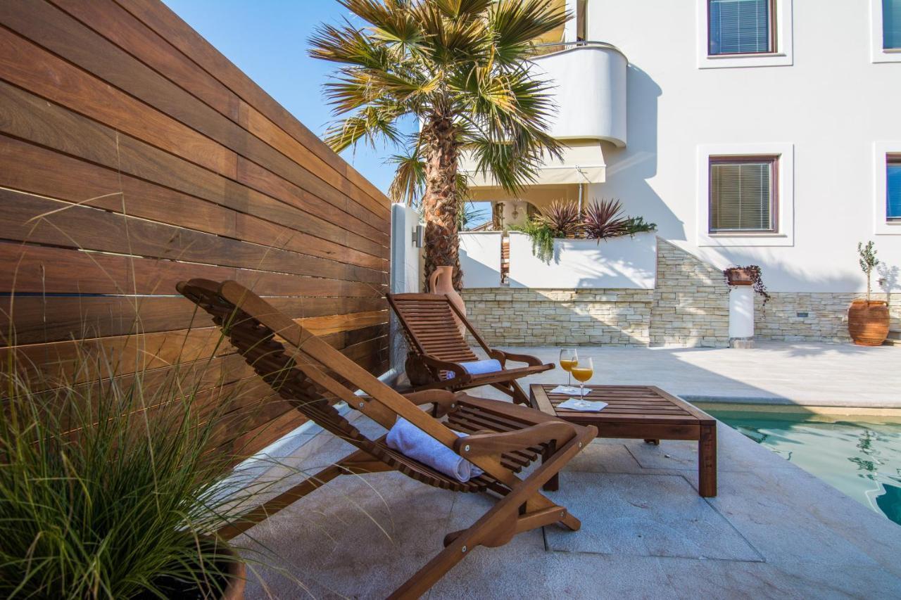 Apartments "Villa Antisin" With Heated Pool Zadar Bagian luar foto