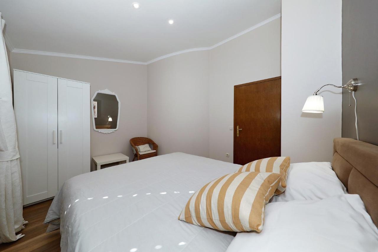 Apartments "Villa Antisin" With Heated Pool Zadar Bagian luar foto