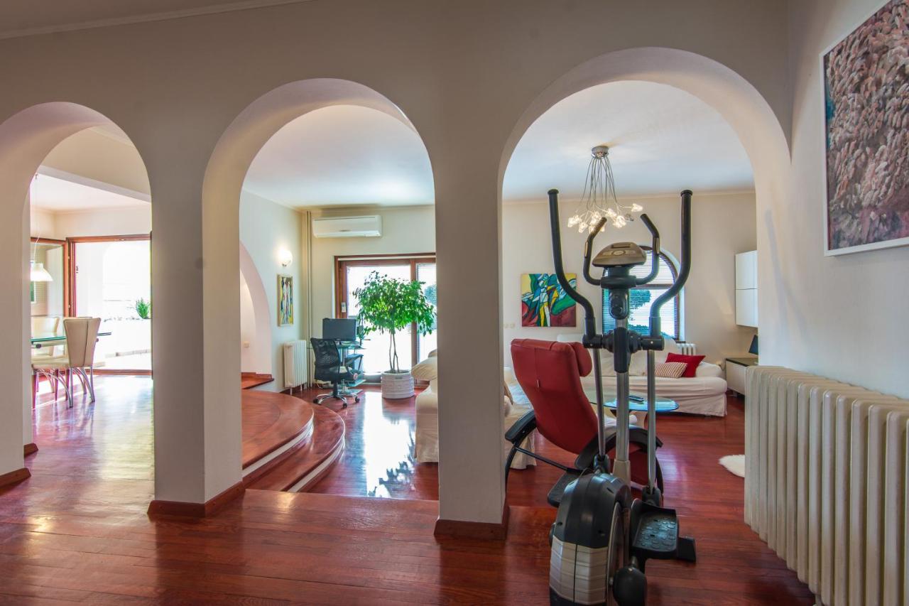 Apartments "Villa Antisin" With Heated Pool Zadar Bagian luar foto